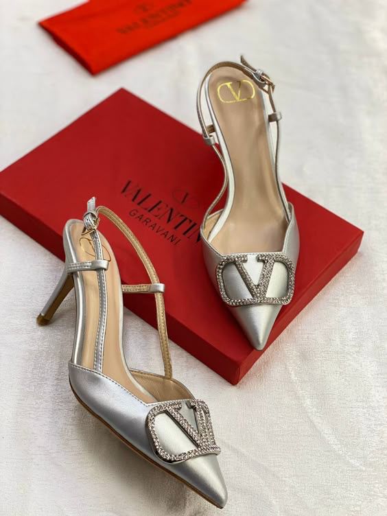Luxury Gold Pointed Heels