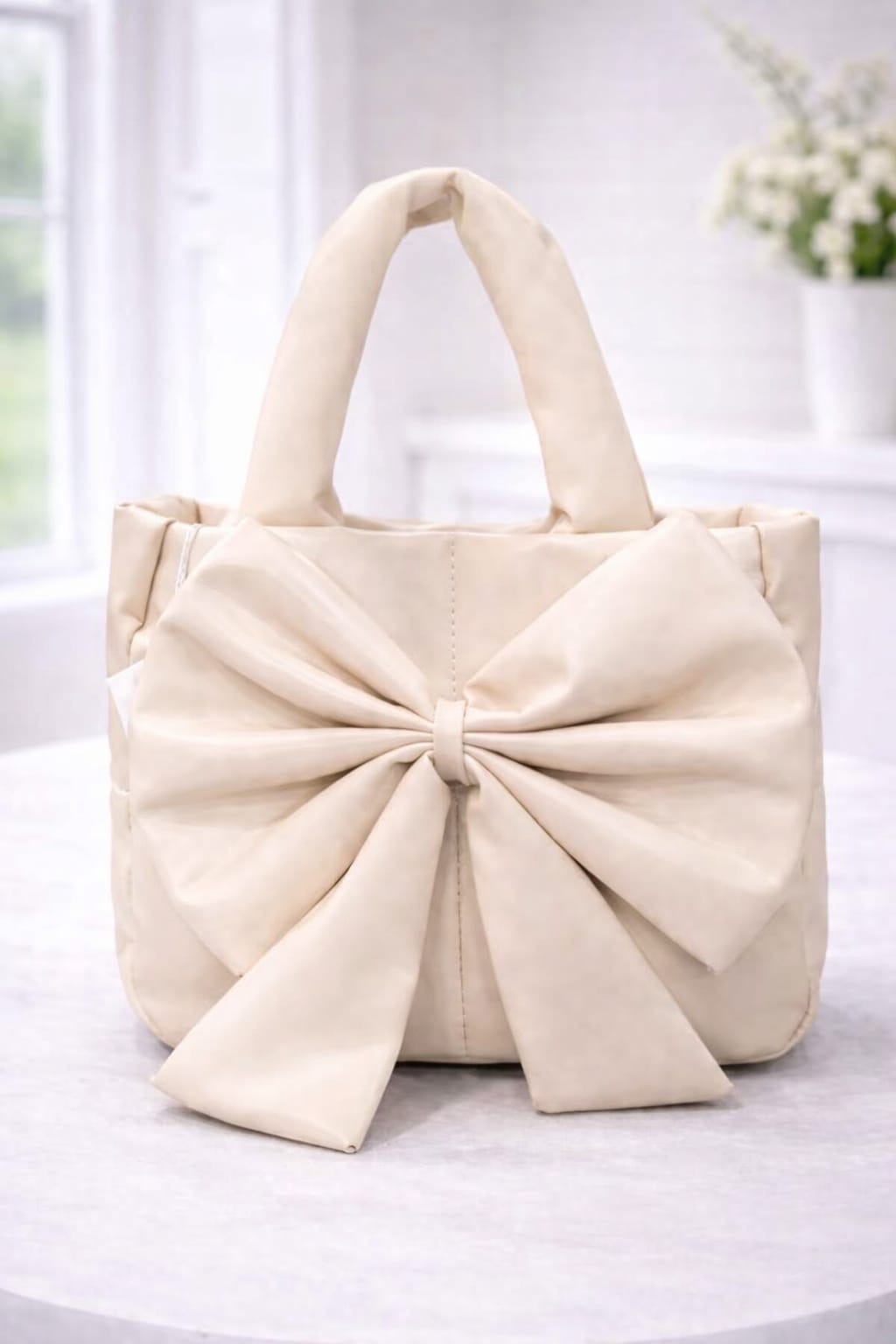 Elegant Bow Handbag