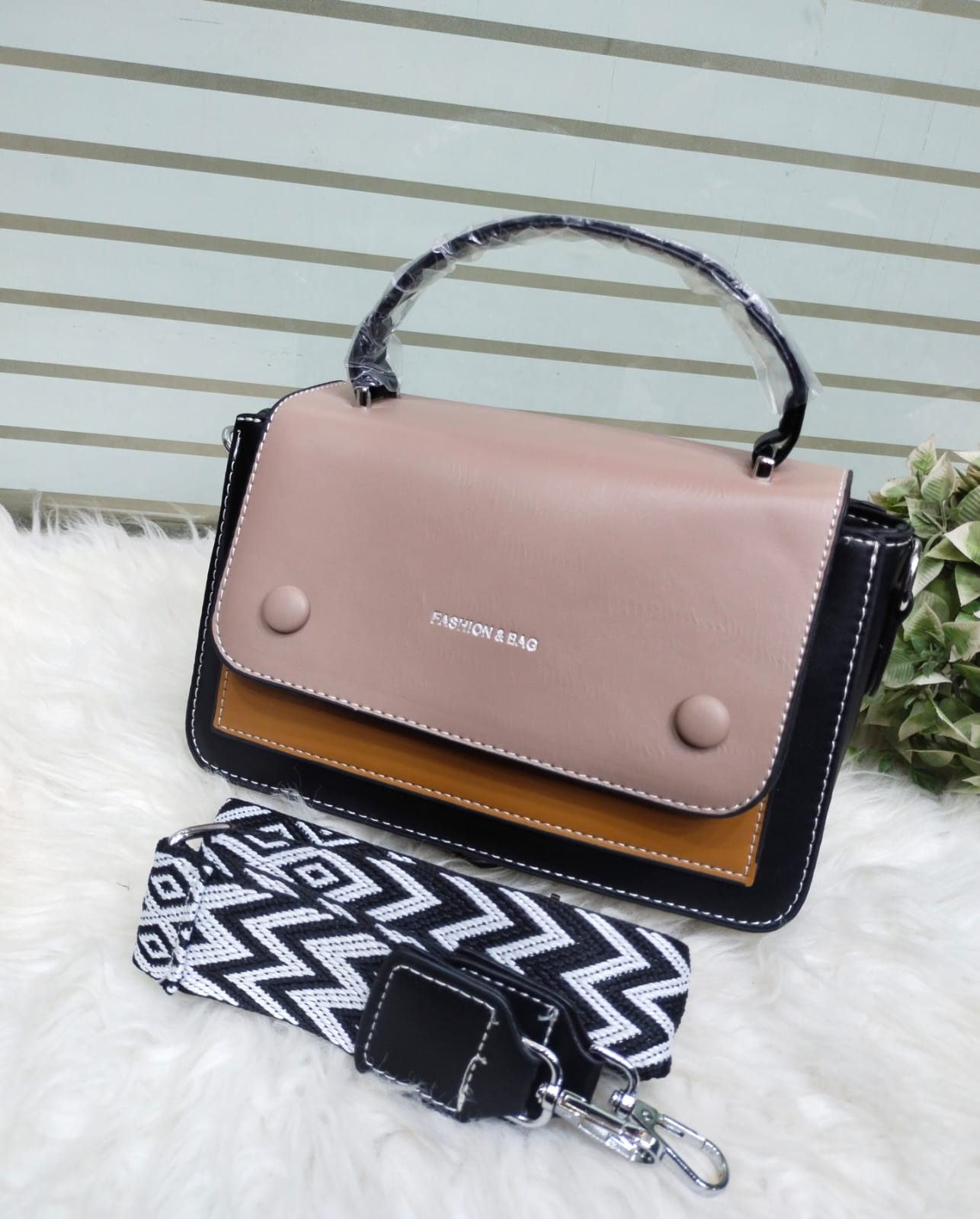 Elegant Crossbody Bag