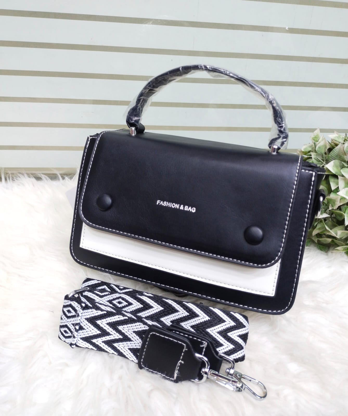 Elegant Crossbody Bag