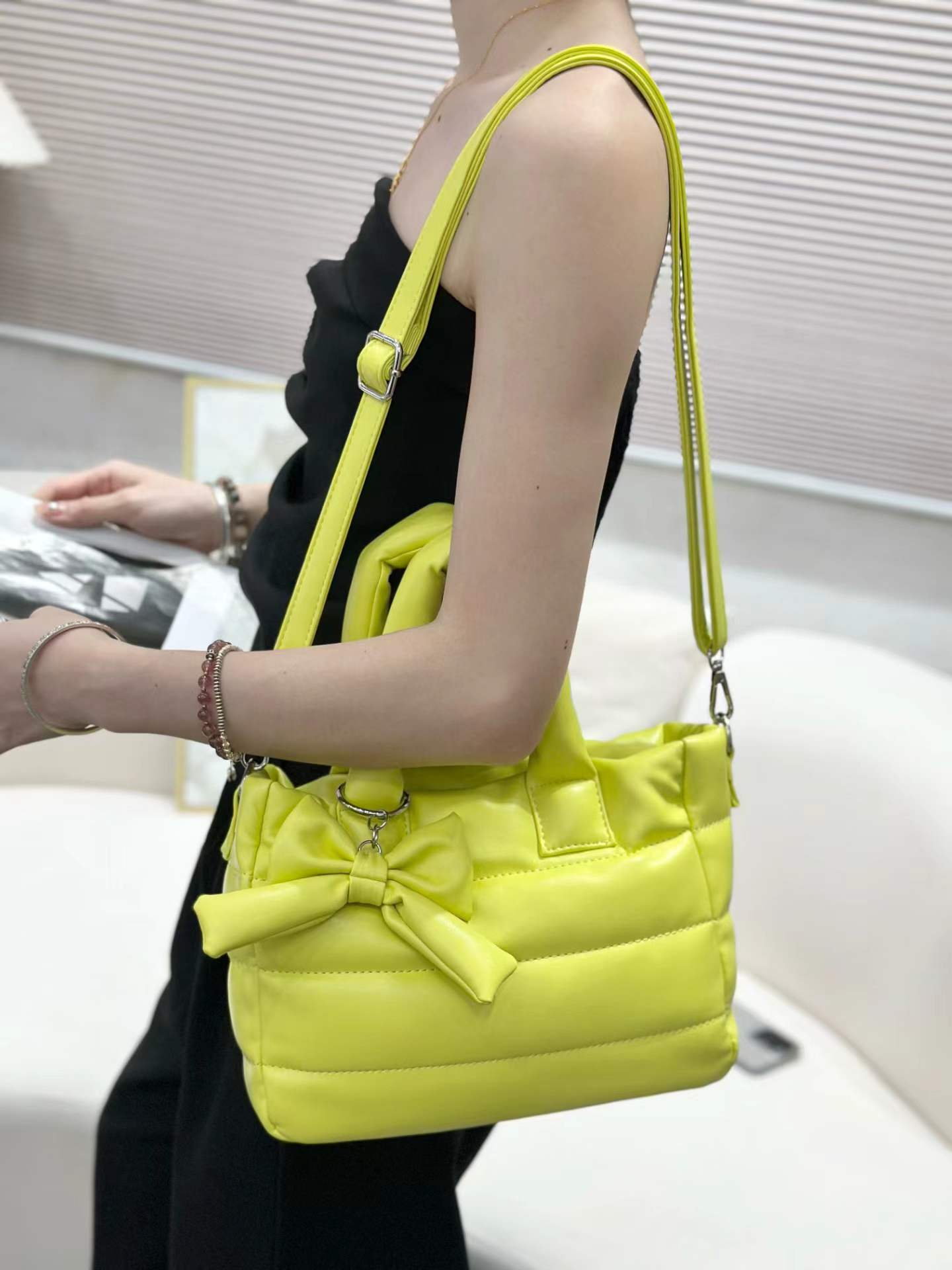 Elegant  Bow  Bag