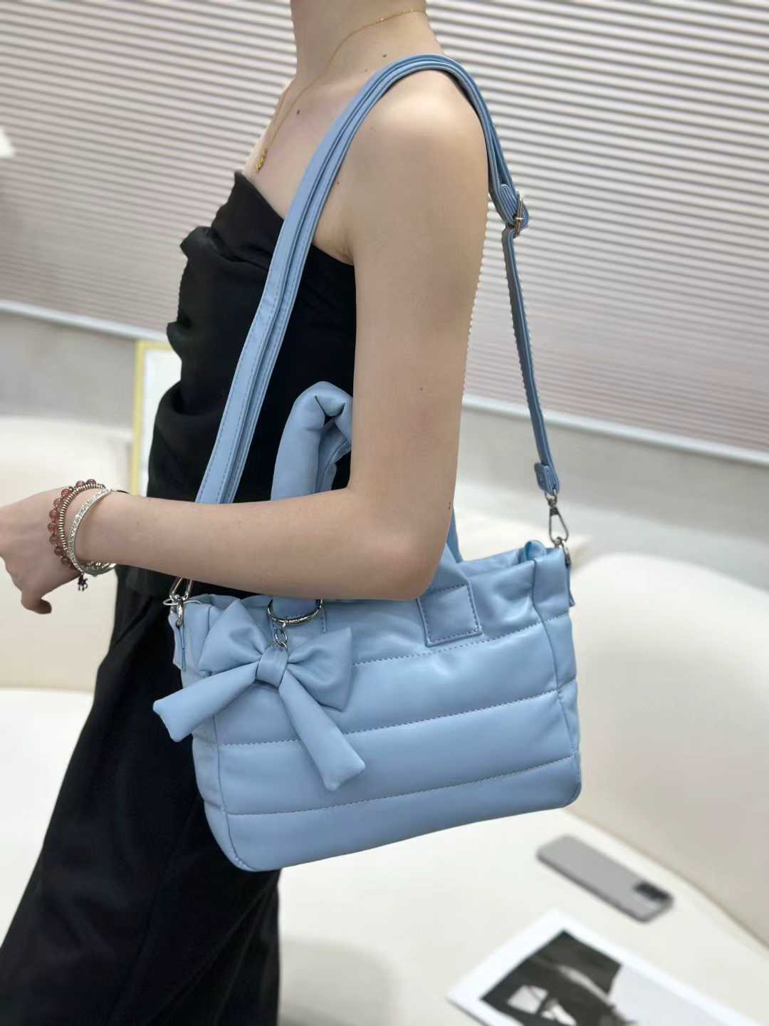 Elegant  Bow  Bag