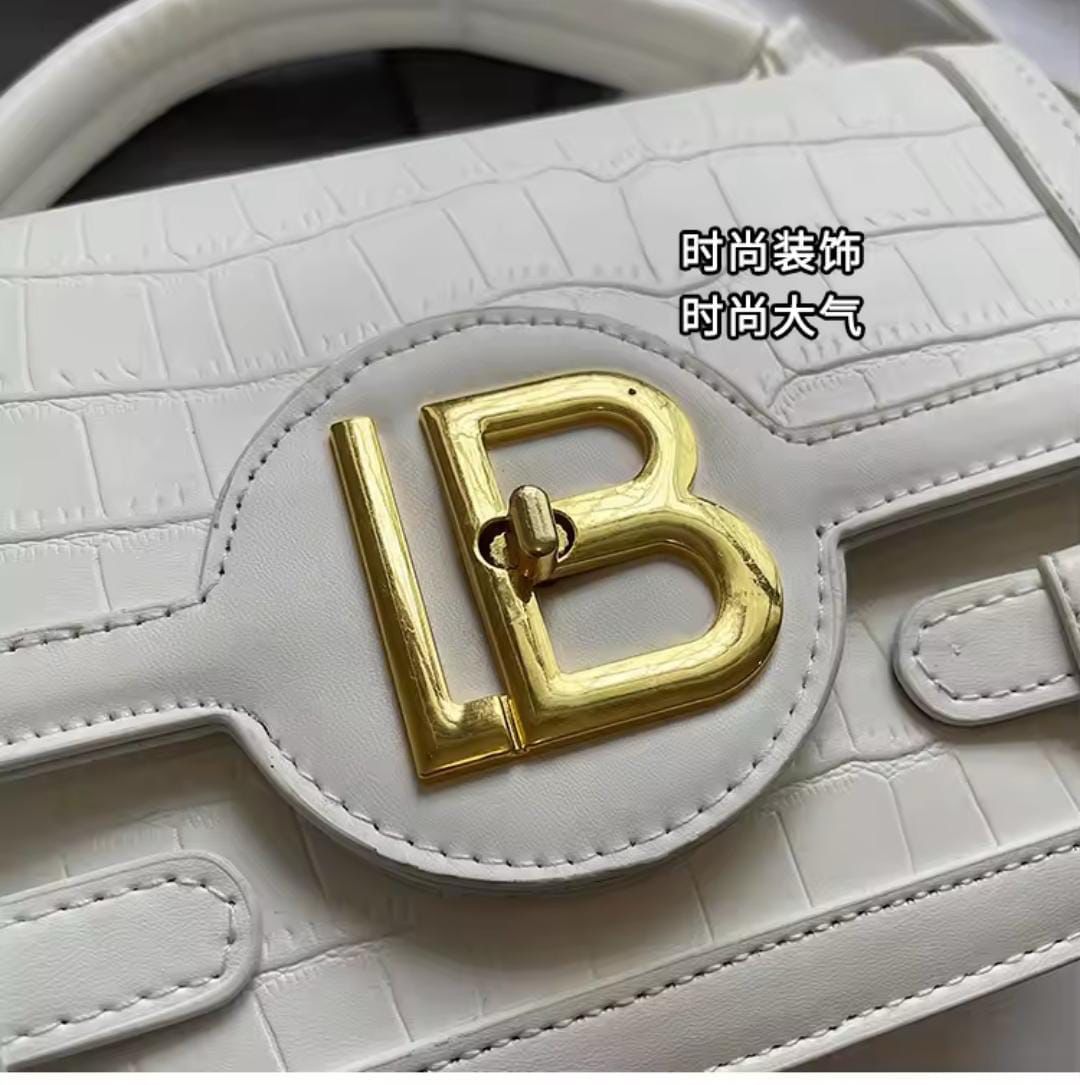 Elegant Luxury Handbag with Gold