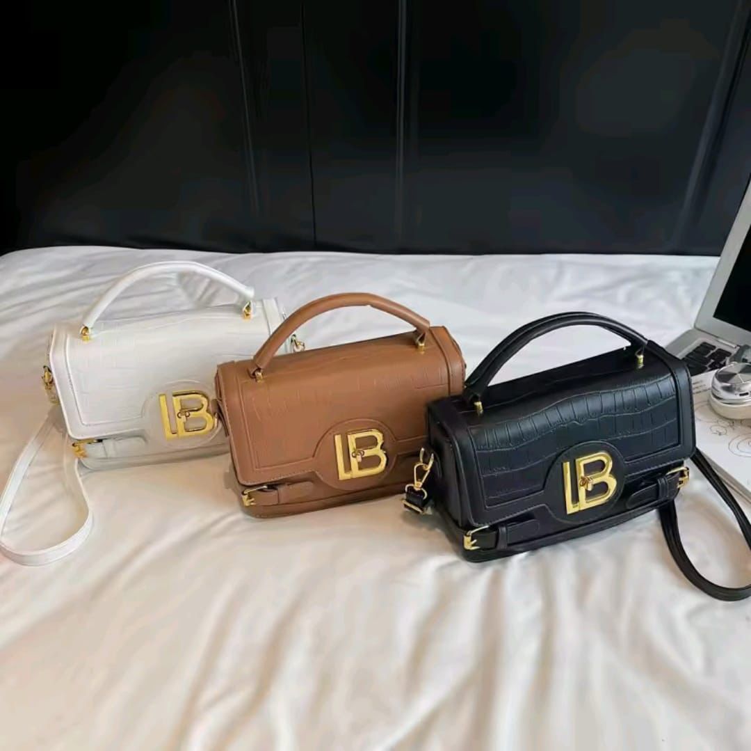 Elegant Luxury Handbag with Gold